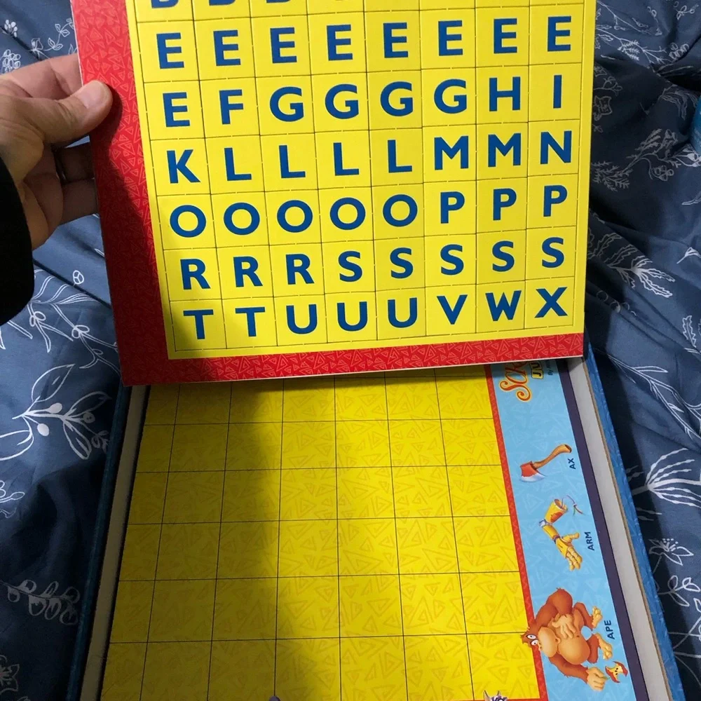 Scrabble Junior First Crossword Game - Milton Bradley‎ 1999 Never Used.